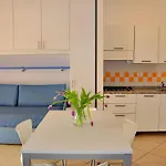 アパート Flat In A Seafront Building With Swimming Pool *