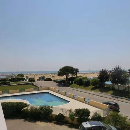 Flat In A Seafront Building With Swimming Pool * Bibione