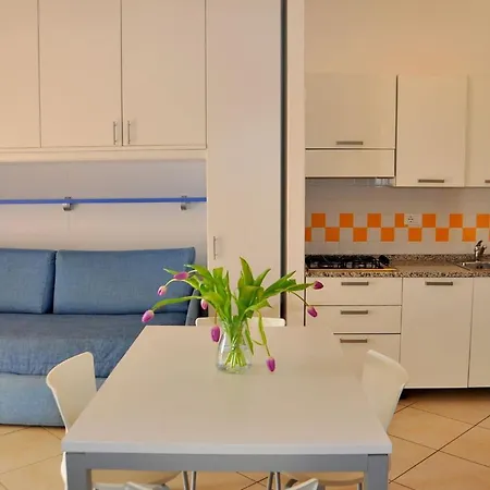 Appartement Flat In A Seafront Building With Swimming Pool *